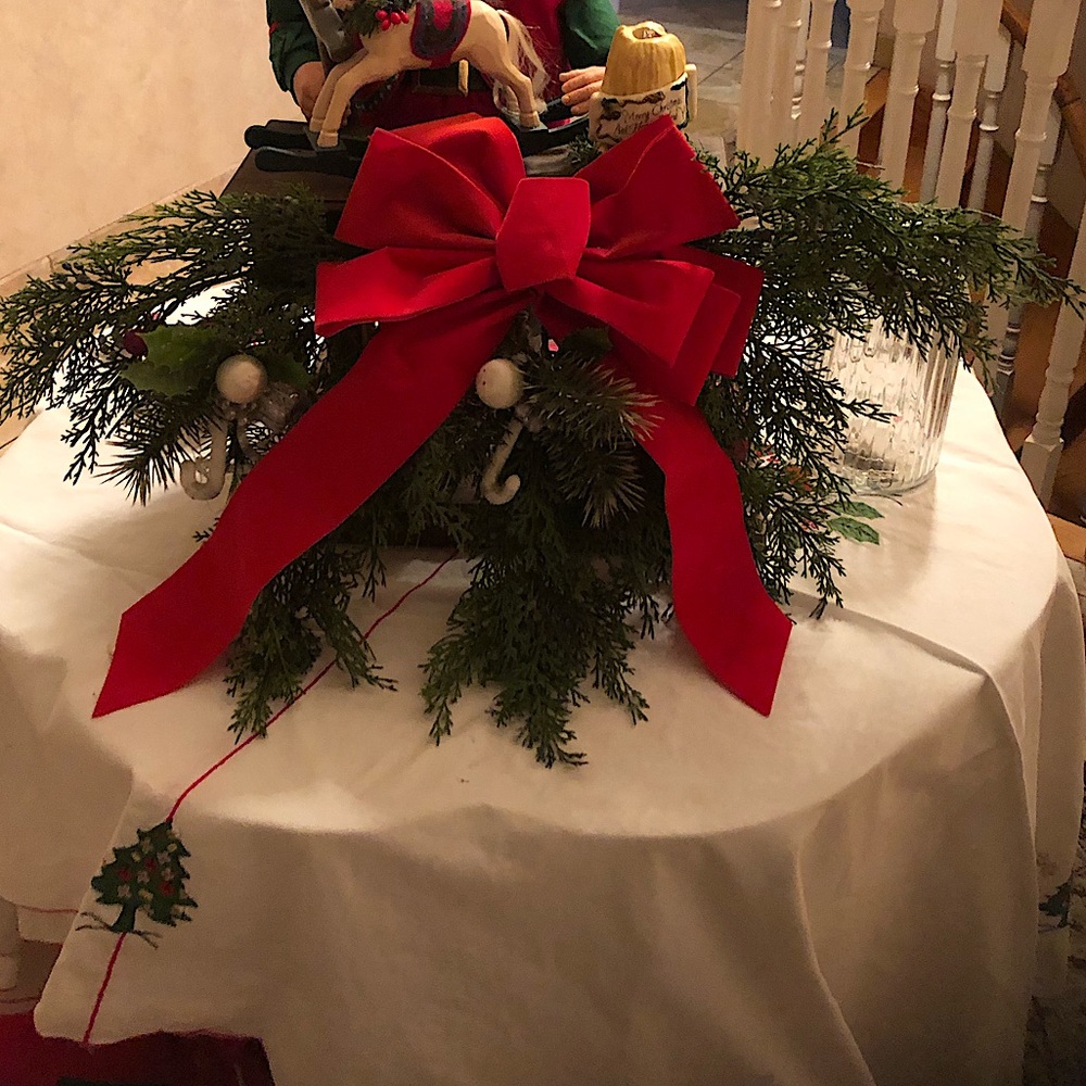 🎄💕Host Pick💕🛍2 for $35🛍Vintage Christmas faux wreath home decor light weight🎅🏻